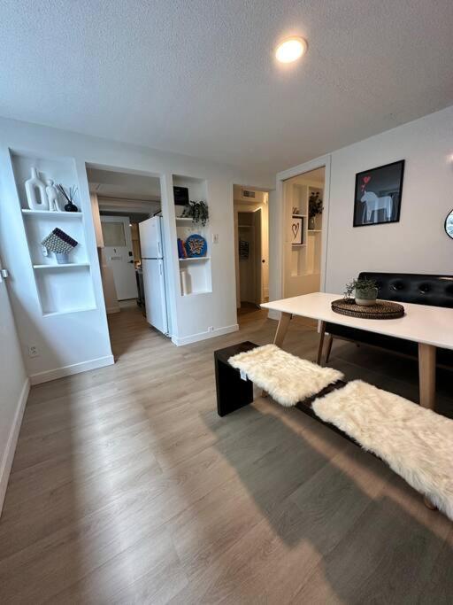 Apartamento Petite Main Street Haven Vancouver Exterior foto